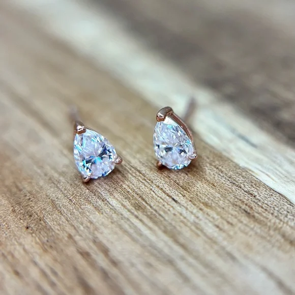 GRA Certified 1.5ct Pear‑Cut Moissanite Earrings | D Color | 925 Sterling Silver - Picture 6 of 11